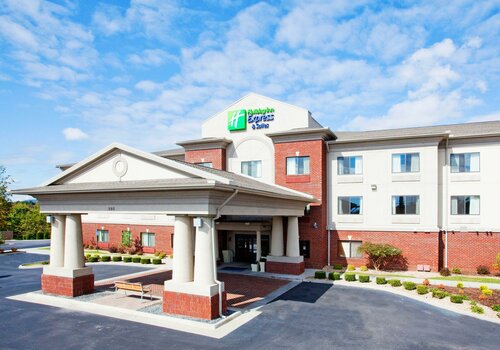 Holiday Inn Express & Suites Rocky Mount Smith Mountain Lake, Book Hotel Hoteller i Virginia med parkering, Parkering
