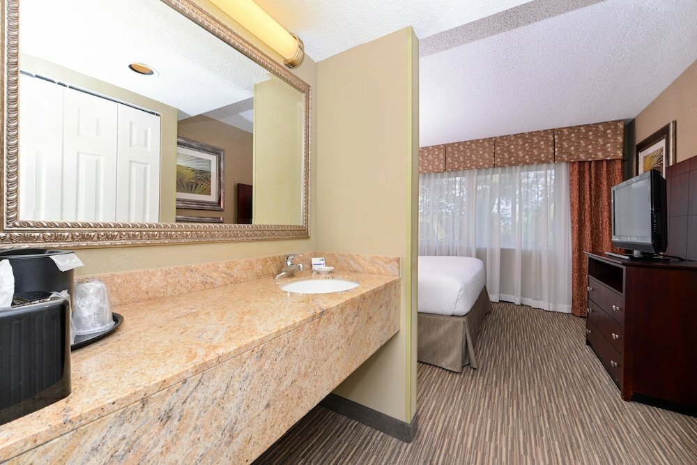 Holiday Inn Express Clearwater East - Icot Center