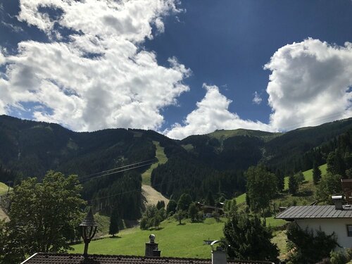 Sunny Ferienwohnungen Ski In - Ski Out - Self Check-in, Book Lejlighed Zell am See Lake Zell