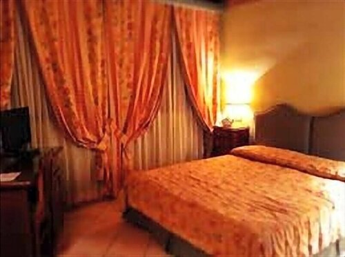 Villa Piccola Siena, Boek Villa SPA-hotels in Siena Area, SPA
