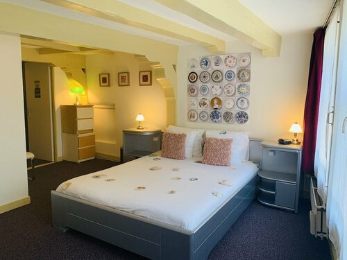 Amsterdam Central Guest House, Забронировать Гостевой дом Гостевые дома Амстердама, рядом с Музыкальный театр, Гостевой дом