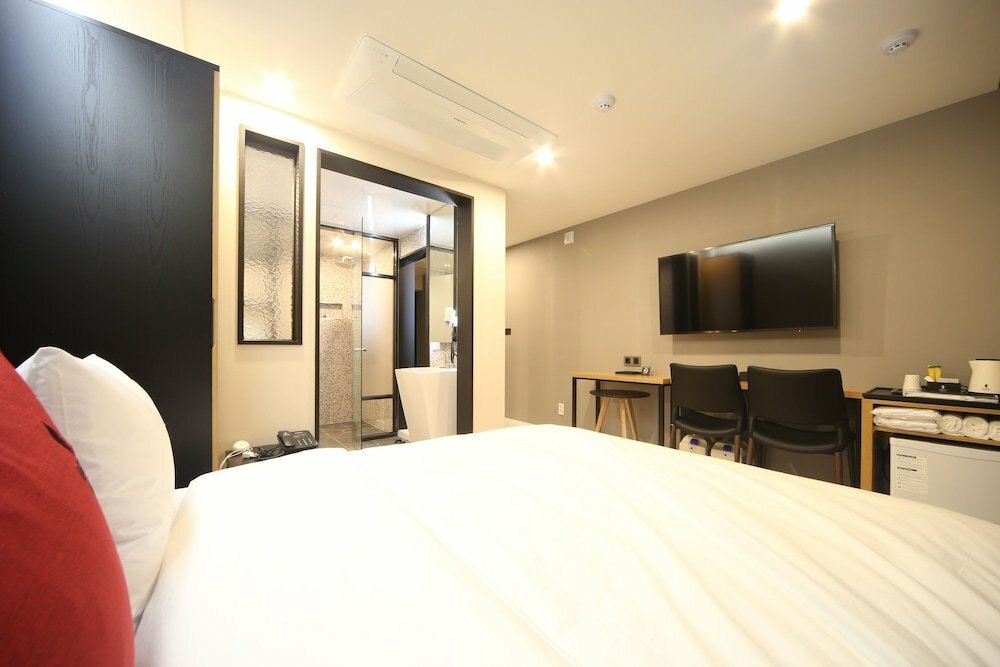 Mini hotel may nampo