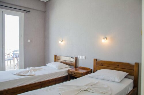 George & Irene Hotel, Забронировать Отель Отели Иос с завтраком, рядом с Пляж Милопотас, Завтраки