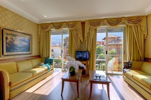 Grand Hotel Dino, Забронировать Отель Лавено Provincia di Varese