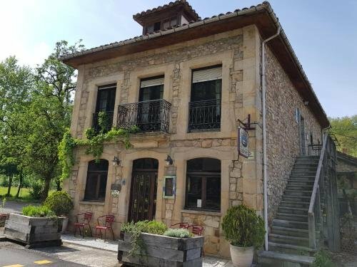 Pensión Susierra, Prenota Hotel Hotel a Asturie con parcheggio, Parcheggio