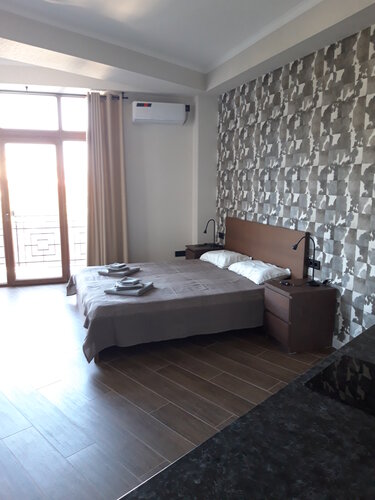 U Sergeya Apartments, Đặt Căn hộ Yalta 