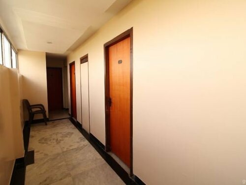 Hotel Naveen, Забронировать Отель Коимбатур штат Тамилнад, рядом с Железнодорожный вокзал Коимбатур-Джанкшен