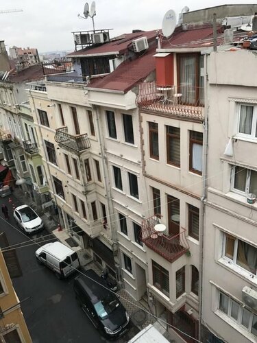 Detay Home, Забронировать Апартаменты/квартира Отели Стамбула с парковкой, рядом с Улица Истикляль, Парковка