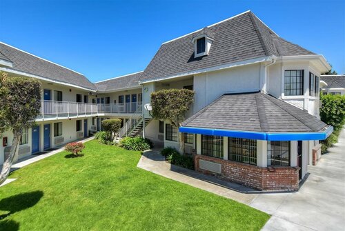 Motel 6 Carlsbad Downtown, Забронировать Мотель Мотели Карлсбад, рядом с Пляж Тамарак, Мотель