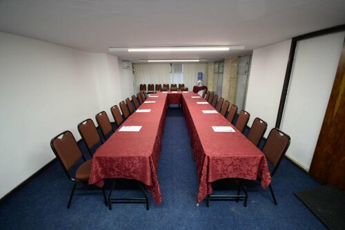 Caravelle Palace Hotel, Забронировать Отель Отели Куритиба с парковкой, рядом с Улица 24 часа, Парковка