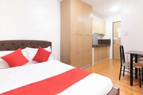 RedDoorz Plus near Robinsons Place Manila