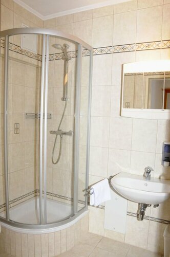 Privatzimmer Familie Schwarz, Забронировать Отель Отели 10. Фаворитен с завтраком, Завтраки