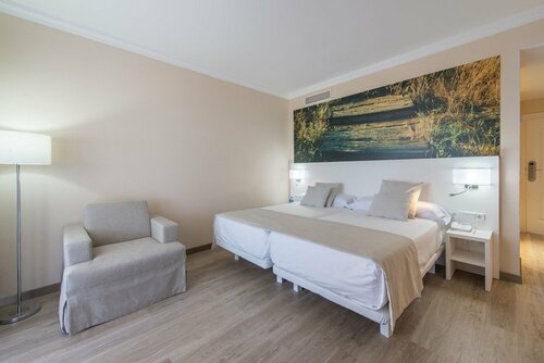 Oliva Nova Beach & Golf Hotel, Забронировать Отель Старый город Олива Коста-де-Валенсия, рядом с Platja d'Aigüa Morta