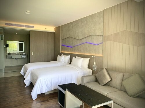Oceanfront Beach Resort, Забронировать Курортный отель Патонг-Бич остров Пхукет