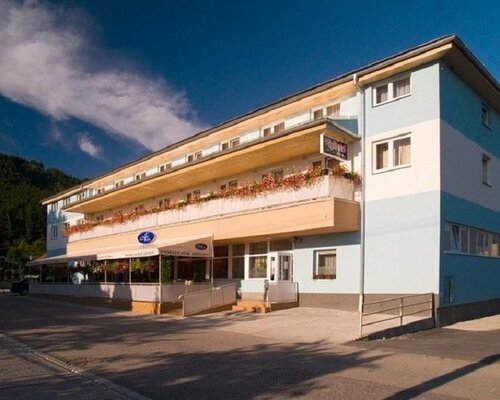 Penzion Anton, Забронировать Отель Тепличка-над-Вагом Little Fatra