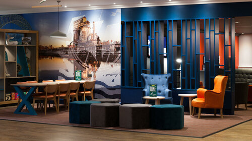 Holiday Inn Runcorn M56 Junction 12,  Hotel Cheshire hoteller med pool, Swimmingpool