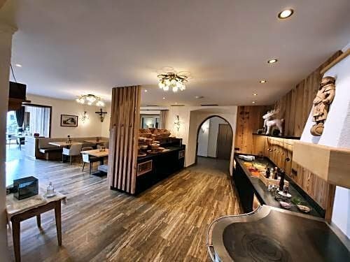 Hotel Andechserhof & Mountain Sky, Забронировать Отель Отели Valle Isarco с парковкой, Парковка