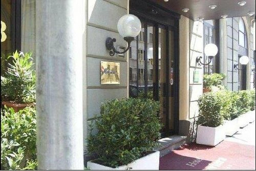 Mokinba Hotels Baviera, Забронировать Отель Центральный вокзал Милан, рядом с Репубблика