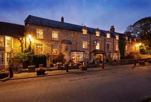 BULL Burford, Book Hotel Burford 