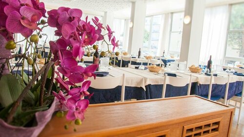 Hotel Raffaello, Забронировать Отель Чезенатико Побережье Римини
