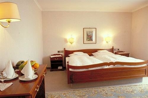 Hotel Anna, Забронировать Отель Отели Markgräflerland с парковкой, Парковка