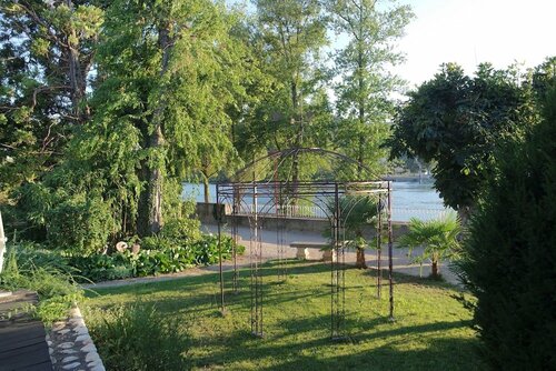 Villa Rhôna: Location vacances, Chambres dhôtes, Maison Gîte Grande Capacité avec piscine sauna, accueil velo 26 Drôme, Rezervovat Hotel Valence 
