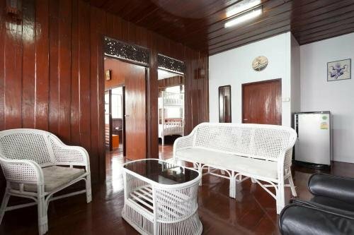 Family Home Chiang Mai, Забронировать Отель Хай-Йя Чиангмай