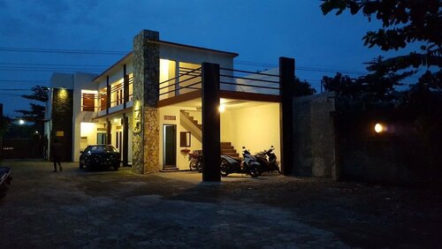 Chotin Hotel, Rezerwuj Hotel Hotele w Central Java z Parkingiem, Parking