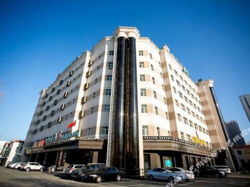 Jinjiang Inn Daqing Xincun Development Zone, Prenota Hotel Hotel a Heilongjiang con parcheggio, Parcheggio