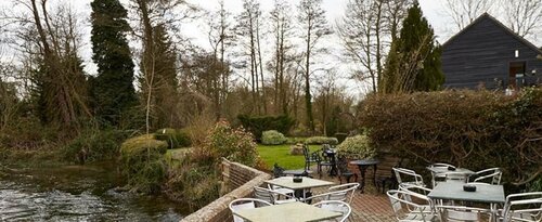 The Bear Hotel by Greene King Inns, Забронировать Отель Хангерфорд North Wessex Downs