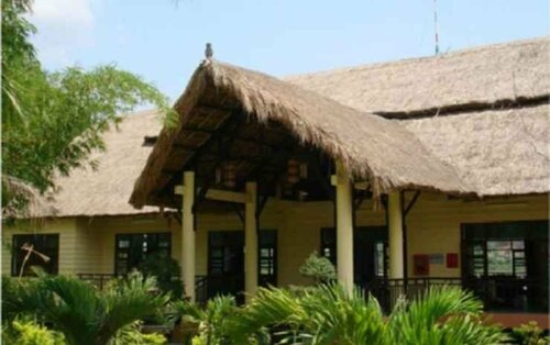 Lak Resort Buon Ma Thuot, Reservar Resort Hotéis em Dak Lak com Piscina, Piscina