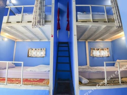 OYO 695 My Hostel, Забронировать Хостел Лонли-Бич Трат