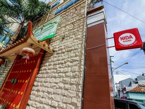 RedDoorz Plus at Grand Populer Hotel Makassar, Забронировать Отель Макасар провинция Южный Сулавеси