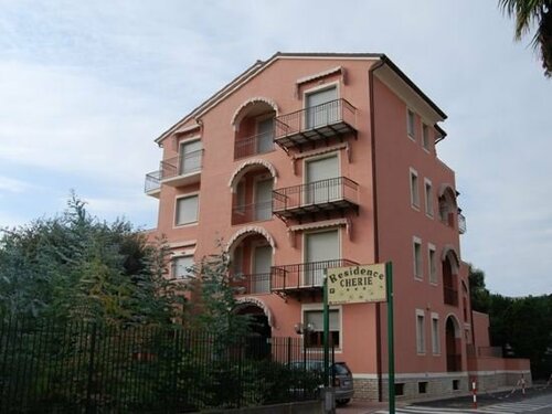 Residence Cherie, Забронировать Отель Отели Борджо-Верецци 3 звезды, 3*