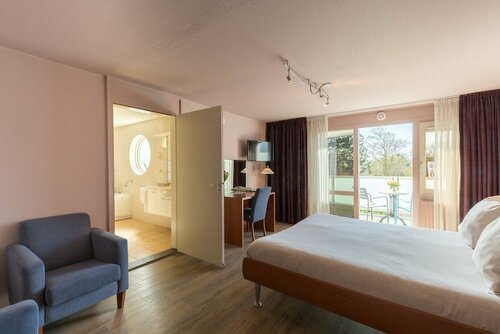 Strandhotel Bos en Duin, Забронировать Отель Осткапелле Зеландия