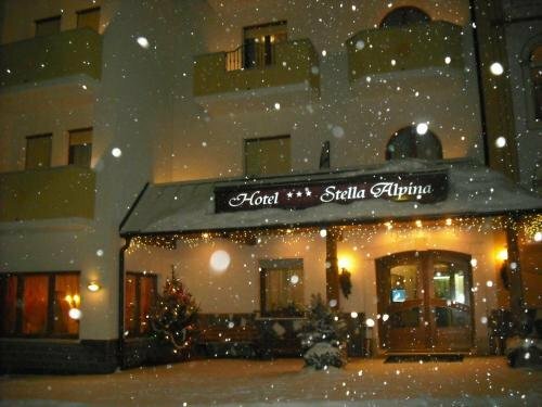 Hotel Stella Alpina, Забронировать Отель Отели Паганелла с парковкой, Парковка