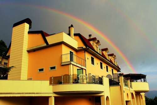 Hotel Sette E Mezzo, Забронировать Отель Кастеллуччо-Супериоре Поллино