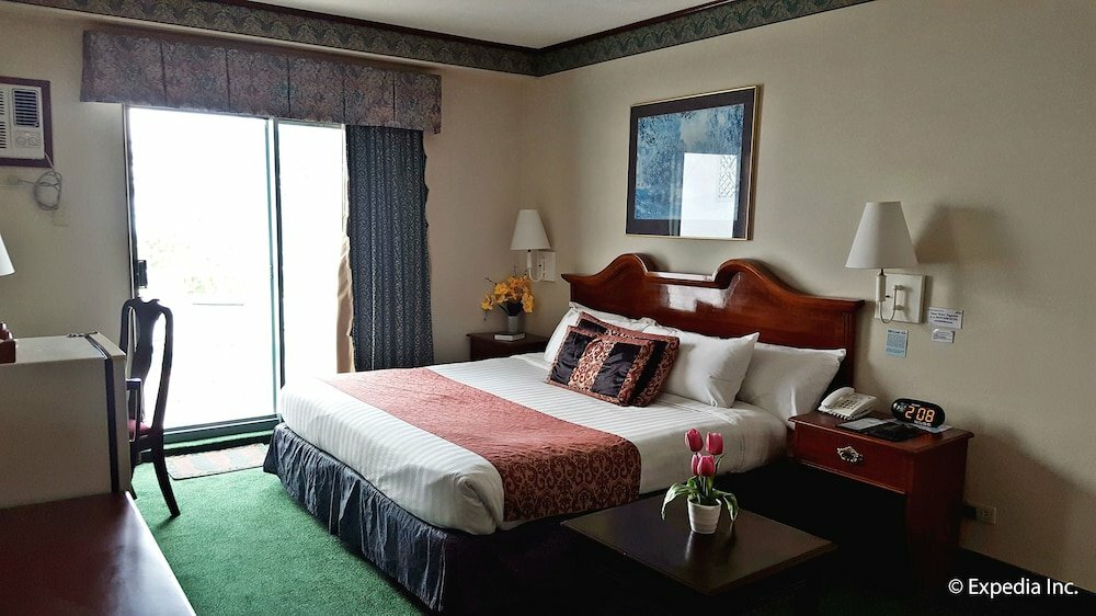 Days Hotel