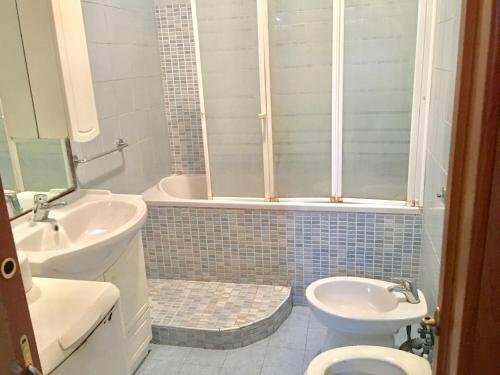 Hi Termini, Забронировать Отель Отели Рима с завтраком, рядом с Посольство Великобритании в Риме, Завтраки