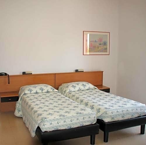 Nuovo Hotel San Martino snc, Забронировать Отель Отели Казалеккьо-ди-Рено 3 звезды, 3*
