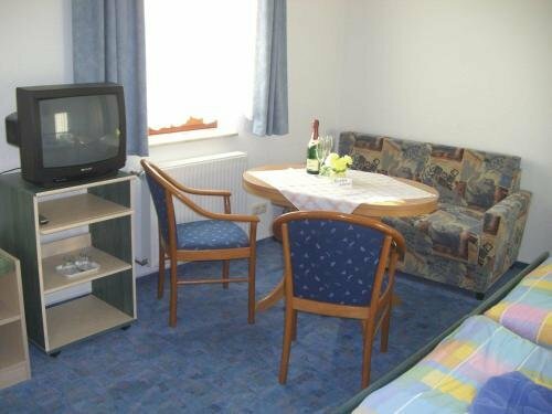 City-Hotel-Wolgast, Забронировать Отель Лоббе Мёнхгут