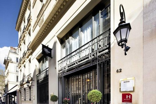 Hotel Monsieur & Spa, Забронировать Курортный отель Курортные отели Парижа, Курортный отель