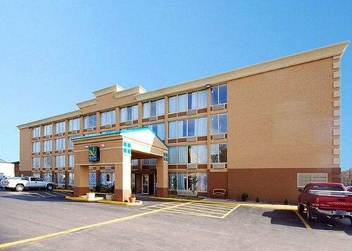 Quality Inn & Suites Lafayette I-65, Забронировать Отель Лафейетт Индиана