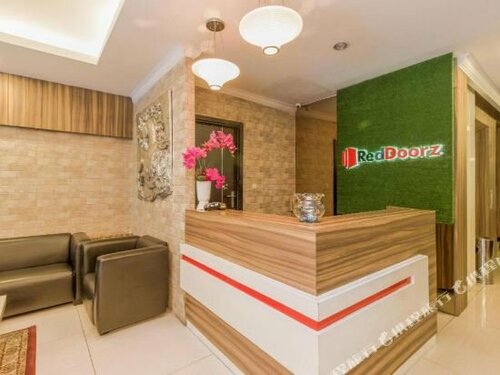Reddoorz Rooms @ Thamrin City, Đặt Khách sạn Cilandak Jakarta
