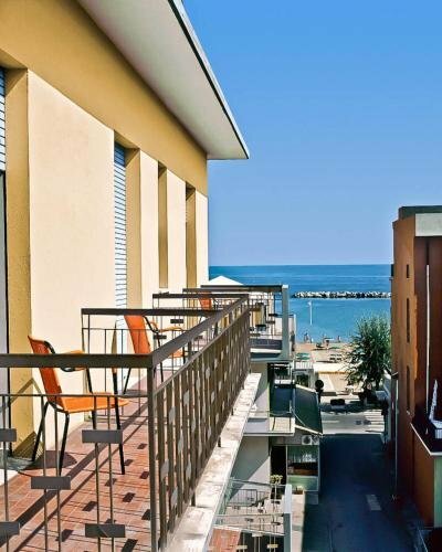 Hotel Tura, Забронировать Отель Беллария-Иджеа-Марина Побережье Римини