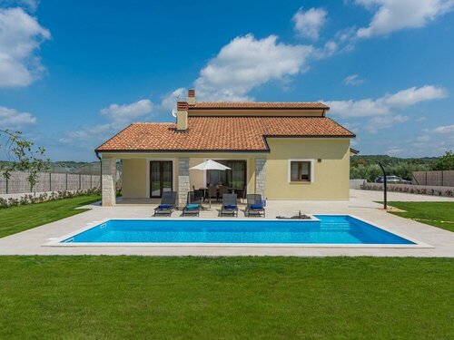Villa Giovanna Fuskulin With Pool Near the Beach, Забронировать Вилла Виллы Poreč Region, Вилла