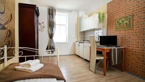 Hotel Neun 3/4, Забронировать Отель Отели Целле с парковкой, рядом с Круглосуточный музей искусств, Парковка