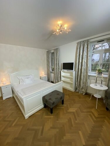 SCHLOSSRESIDENZ - Boutique Apartments & Hotel Suiten, Забронировать Бутик-отель Отели Lake Steinhude с завтраком, Завтраки