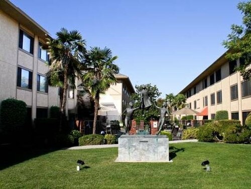 University Square Hotel, Book Hotel Fresno California