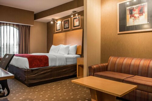Comfort Suites Monroeville, Book Hotel Monroeville Pennsylvania